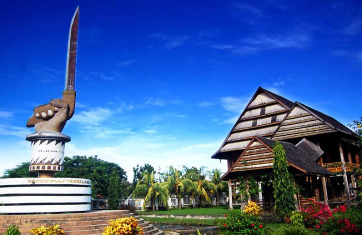 Istana Kedatuan Luwu